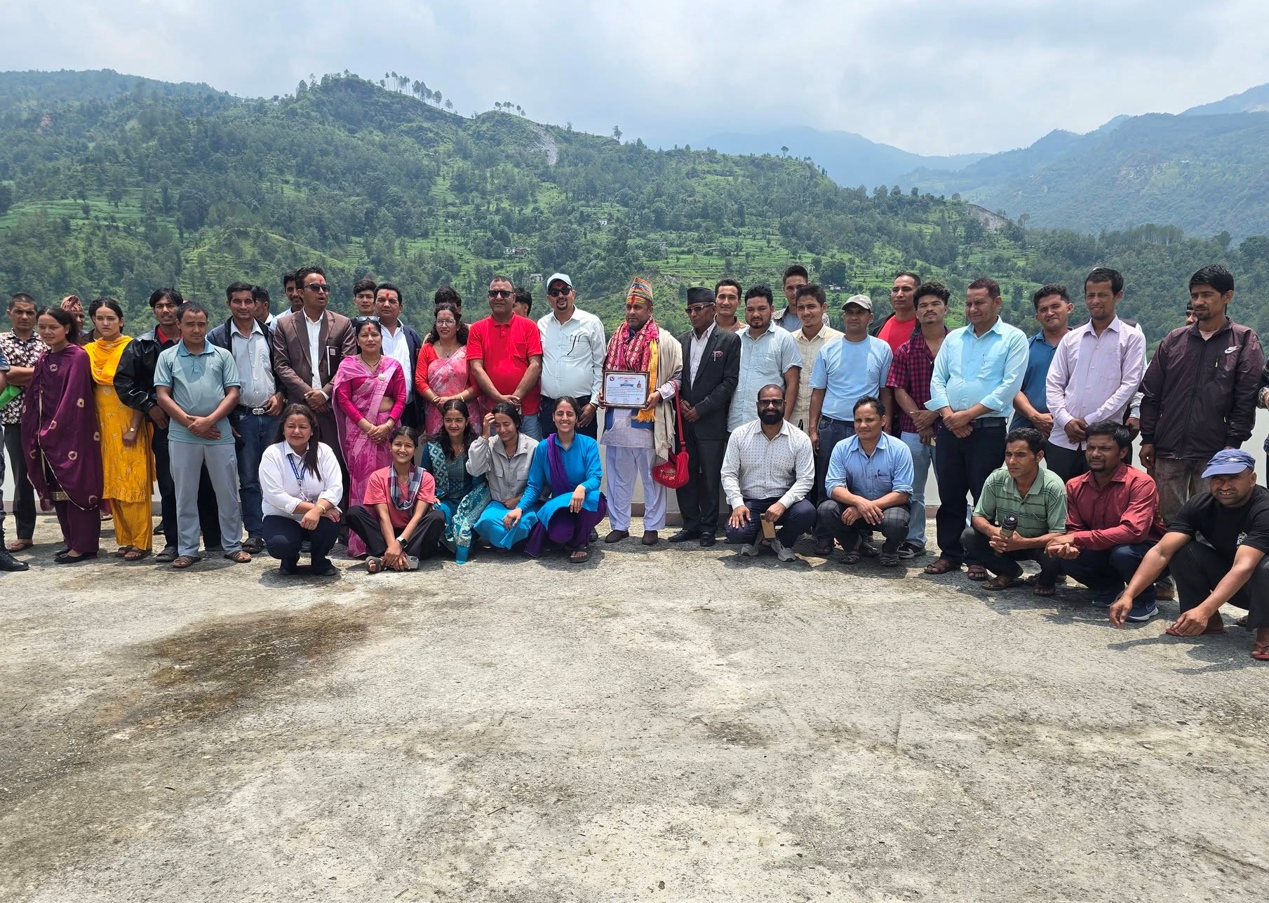 दलित बस्तीमा कर्मकाण्ड गर्दै आएका पन्तलाई पुर्चौंडी नगरपालिकाको सम्मान 