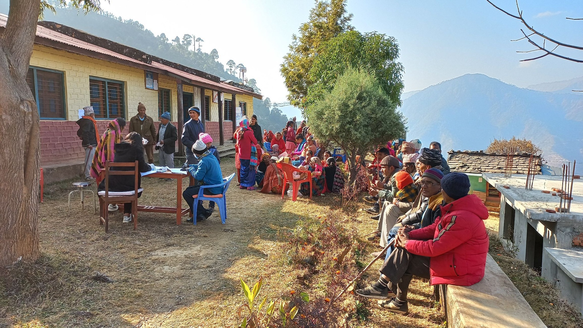 बैतडीको पाटनमा निःशुल्क स्वास्थ्य शिविर, २सय ८२ जनाले सेवा लिए