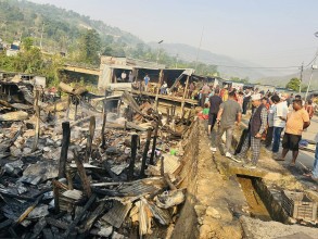 अछामको हाटबजारमा आगलागी : ३ करोड बढीको क्षति 