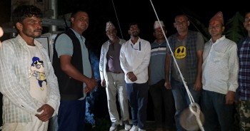 बैतडीको शर्मालीमा बिजुली बत्ती बल्यो, स्थानीयबासी खुसी