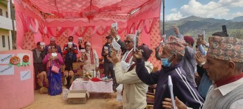 कथा संग्रह ‘हमरी बातै’ विमोचन 