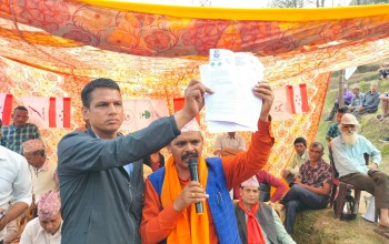 बैतडीको दोगडाकेदारमा गठबन्धनको प्रतिबद्धता पत्र : जेहेन्दार विद्यार्थीलाई छात्रवृति, विद्यालयमा प्राविधिक बिषयको पढाई 