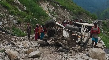 बाजुरामा जिप दुर्घटना हुँदा तीन जनाको मृत्यु, १६ जना घाइते 