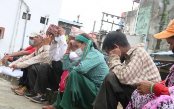 बैतडीका लेन्थवर्करले सुदूरपश्चिमका मुख्यमन्त्री र भौतिक पूर्वाधार मन्त्रीलाई भेटे 