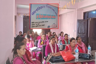 बैतडीको सुर्नयामा बालविकास शिक्षकहरुको लागि मण्टेश्वरी तालिम सञ्चालन 