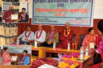 बैतडीको दशरथचन्द पूर्ण खोप सुनिश्चित नगरपालिका घोषणा, खोप कार्यकर्तालाई सम्मान  