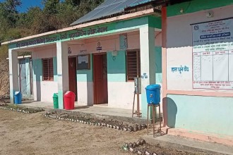 श्रीपुर आधारभूत स्वास्थ्य केन्द्रको नयाँ काम : आकस्मिक बिरामीलाई इन्धन खर्च दिने  