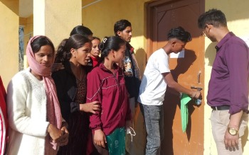 बैतडीको सेटीगाउँ बहुमुखी क्याम्पसमा अनेरास्ववियुद्वारा तालाबन्दी 