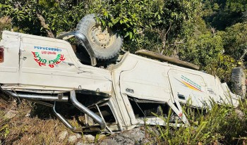 डोटीमा जिप दुर्घटना : चार जना घाइते 