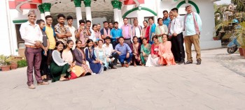 बैतडी विद्यार्थी समाज कैलालीले बुझायो स्थानीय सरकारका प्रमुखलाइ ज्ञापन पत्र 