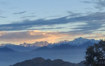 रेडियो निङ्गलाशैनीबाट देखिएको प्रकृतिको सुन्दरता