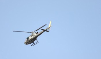 बझाङकी एक सुत्केरी महिलाको हेलिकप्टरमार्फत उद्धार