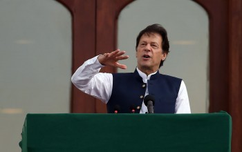पाकिस्तानका प्रधानमन्त्री इमरान  खान पदमुक्त