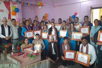 बैतडीका दशजना उत्कृष्ट खोप कार्यकर्तालाई नगदसहित सम्मान 