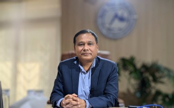 सरकारले कुलमान घिसिङलाई विद्युत् प्राधिकरणबाट हटायो