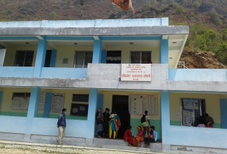 श्रीकोट स्वास्थ्यचौकीको प्रयोगशाला सारिएपछि सेवाग्राही मारमा 