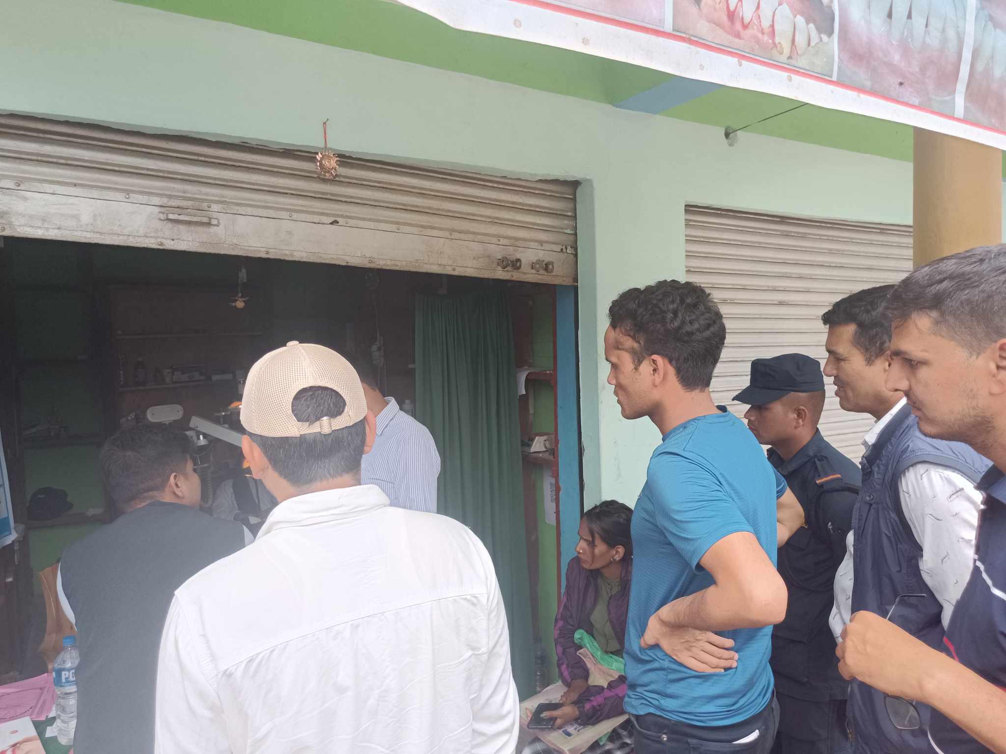 बैतडीमा मापदण्ड विपरीत सञ्चालनमा रहेका दुई  क्लिनिक सिल