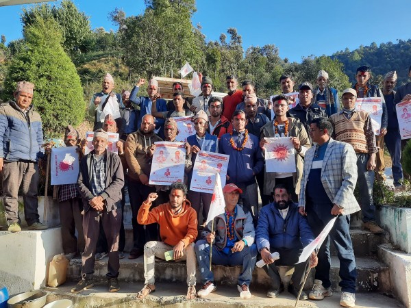 बैतडीमा एस नगर कमिटि अध्यक्ष सहित १० जना एमाले प्रवेश
