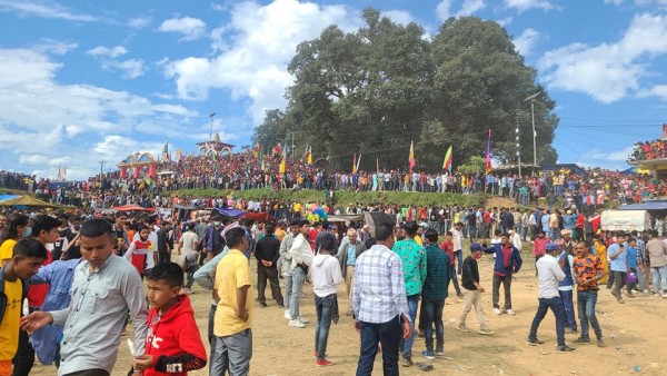 निङ्गलाशैनी भगवती मन्दिरमा  भक्तजनको  भिड  (फोटो फिचर )