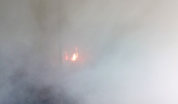 कैलालीमा जुत्ताचप्पलको गोदाममा आगलागी