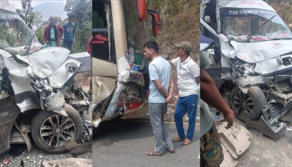 कैलालीको चुरेमा विद्युतीय हाइस र बस एकआपसमा ठोकिए, तीन जना घाइते 