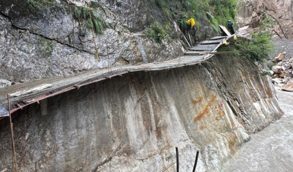 दार्चुलाको छाङरु र टिङ्कर जोड्ने बाटो निर्माण हुँदै 