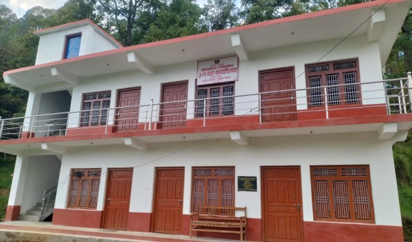 बैतडीको दोगडाकेदारका ६ ओटा वडामा नयाँ भवन निर्माण 