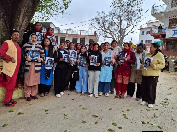 इनिशा विकको न्यायका लागि बैतडीमा प्रदर्शन 