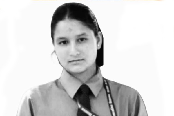 डोटीमा माटोको ढिस्कोमा पुरिएर एक किशोरीको मृत्यु 