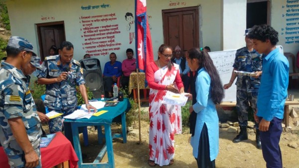 बैतडीको पञ्चेश्वरमा सशस्त्र प्रहरीद्वारा हाजिरीजवाफ प्रतियोगिता सम्पन्न 