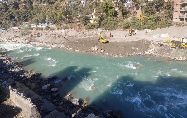 भारतले महाकाली नदीमा बाँध निर्माणकाे काम तत्कालका लागि राेक्यो