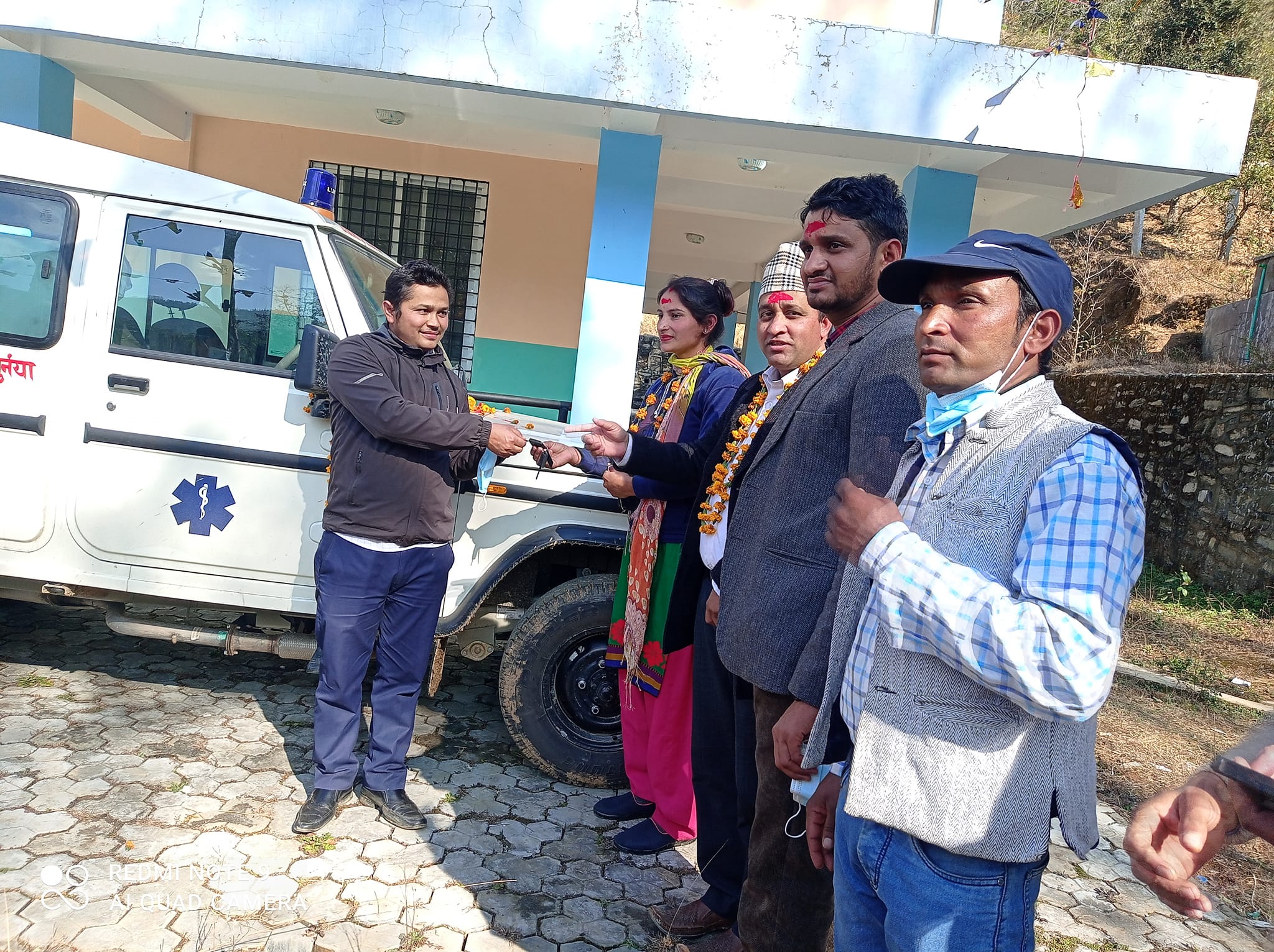 बैतडीको सुर्नया गाउँपालिकालाई एम्बुलेन्स हस्तान्तरण