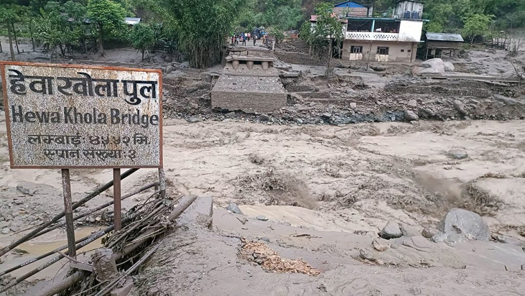 पूर्वी नेपालमा बाढीपहिरो : एक जनाको मृत्यु, २५ जना बेपत्ता