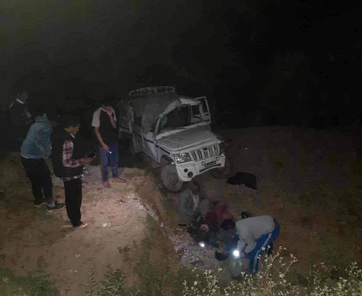 बैतडीमा शिवनाथ मेलाबाट फर्कदैँ गरेको जिप दुर्घटना : एक जनाको मृत्यु, चार घाइते 