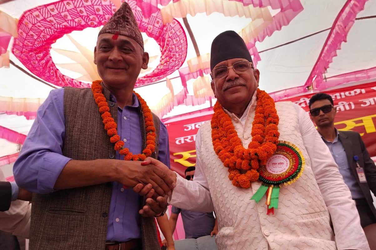 एमाले बैतडीका सचिवालय सदस्य बिष्ट माओवादीमा प्रवेश