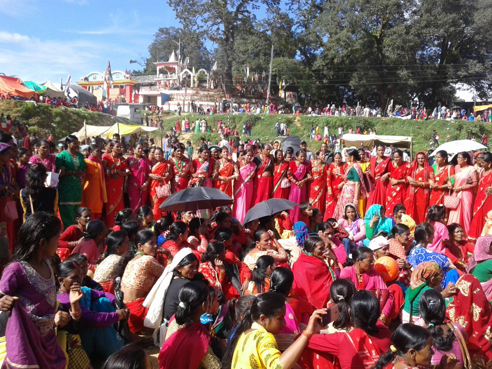 चैते दशैं शुरु, बैतडीका शक्तिपीठ तथा मन्दिरहरुमा भक्तजनको घुँइचो 