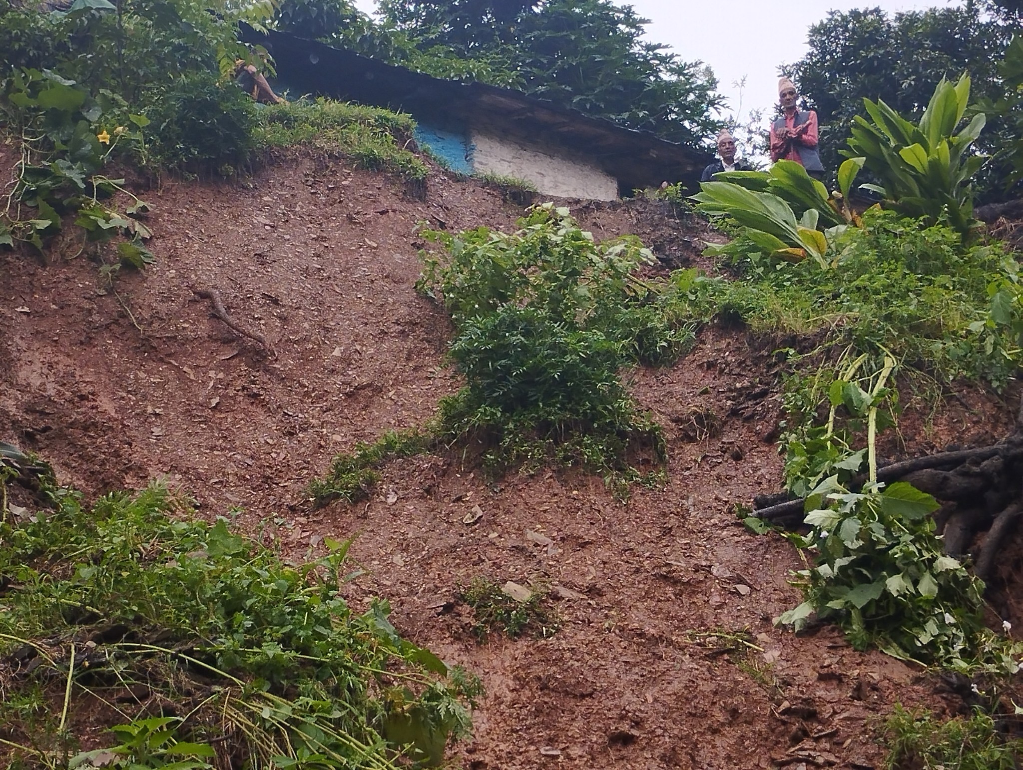 बैतडीको मेलौलीमा सात घर पहिरोको उच्च जोखिममा