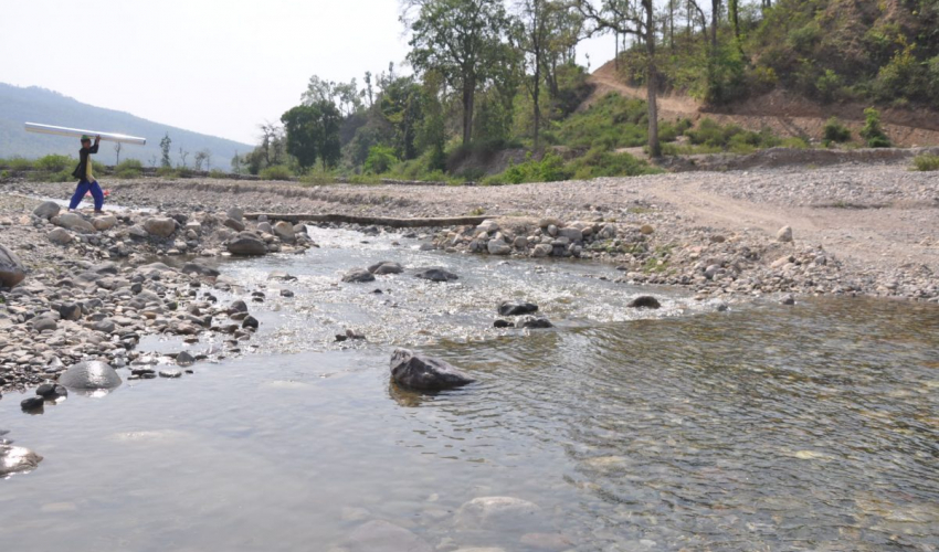 डडेल्धुराको रंगुन खोलामा बगेर एकजनाको मृत्यु