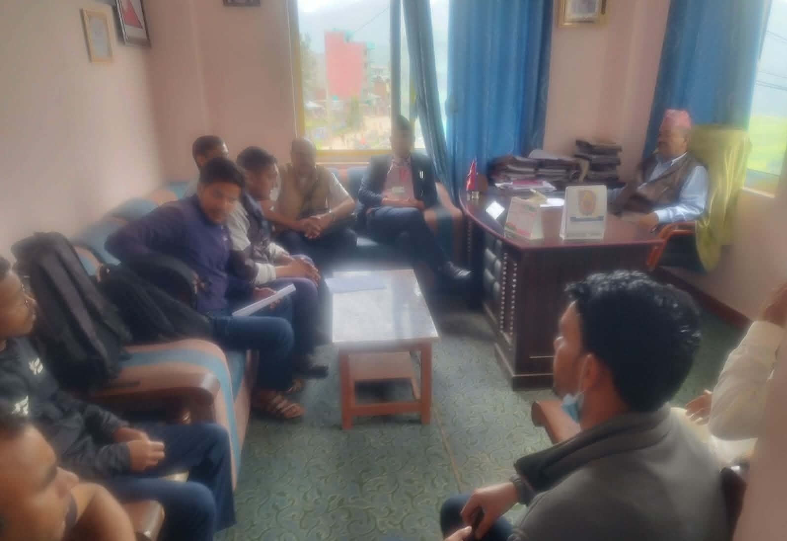 पाटनमा करारका स्वास्थ्यकर्मी आन्दोलित 