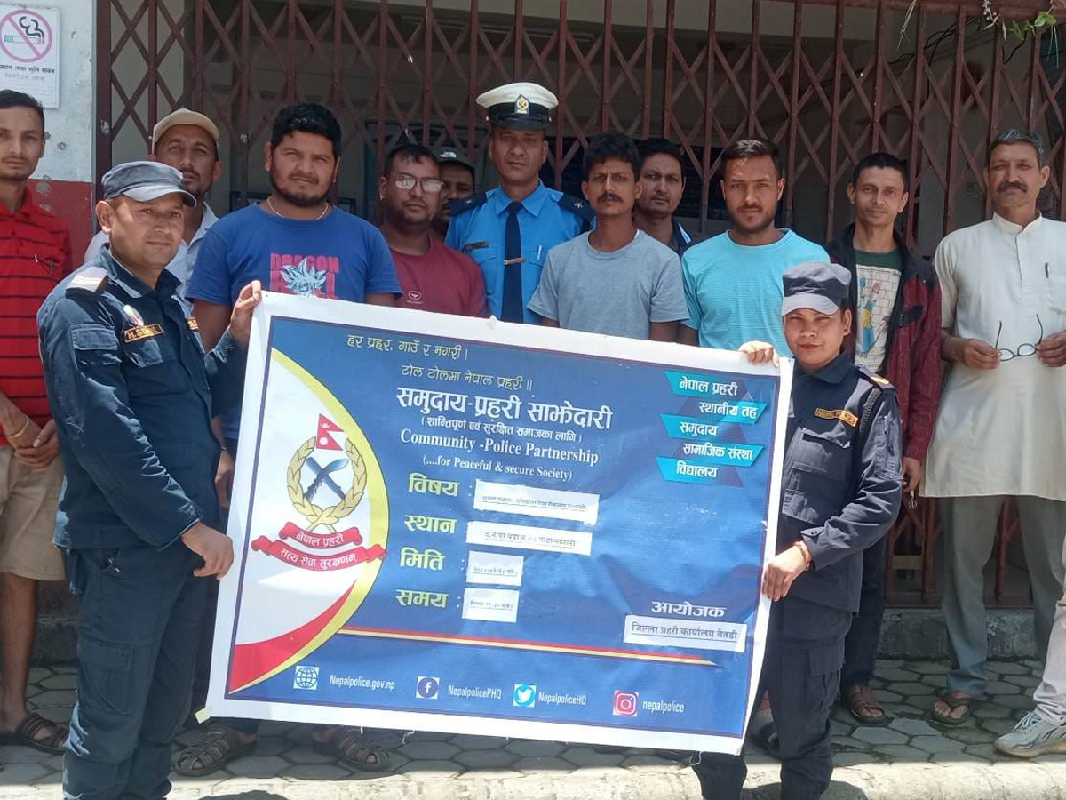 सवारी दुर्घटना न्यूनीकरणका बिषयमा बैतडीमा चालक र सहचालकहरुसंग छलफल 