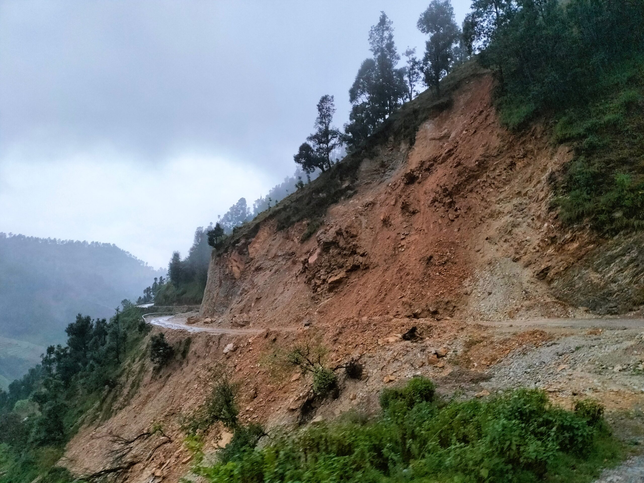 पहिरोले अवरुद्ध महाकाली राजमार्ग सुचारु