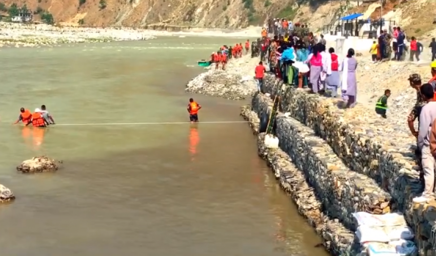 बझाङमा कृत्रिम अभ्यास गर्दागर्दै डुबेर सशस्त्रका एक जवानको मृत्यु 