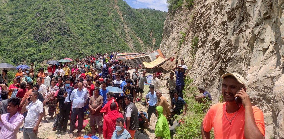 रामेछाप दुर्घटनामा मृत्यु हुनेको संख्या १३ पुग्यो