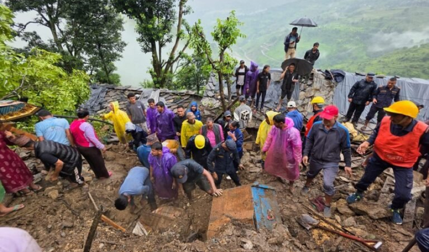 बाजुरामा पहिरोको जोखिममा रहेका ११५ जनालाई सुरक्षित स्थानमा सारियो